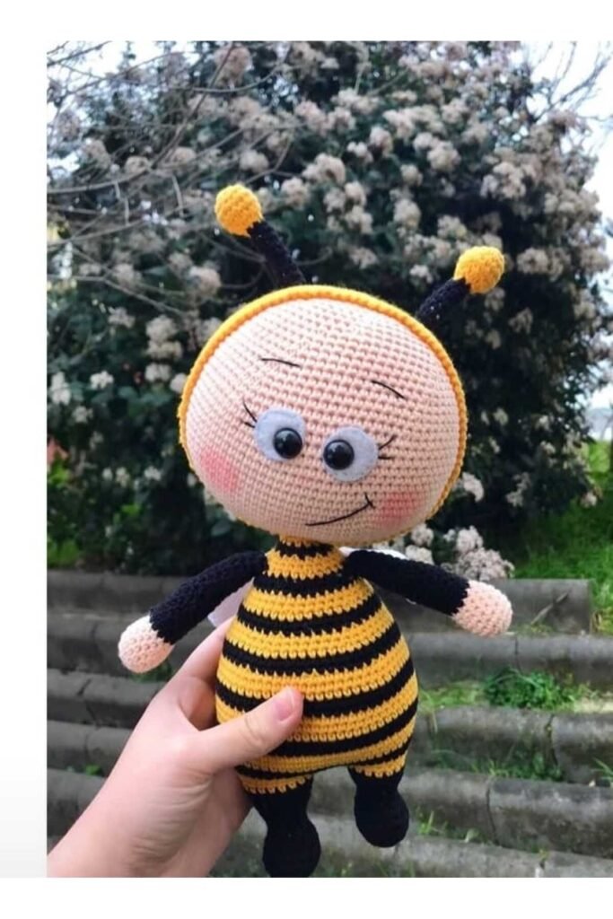 Bonnie arı bebek amigurumi oyuncak uyku arkadaşı